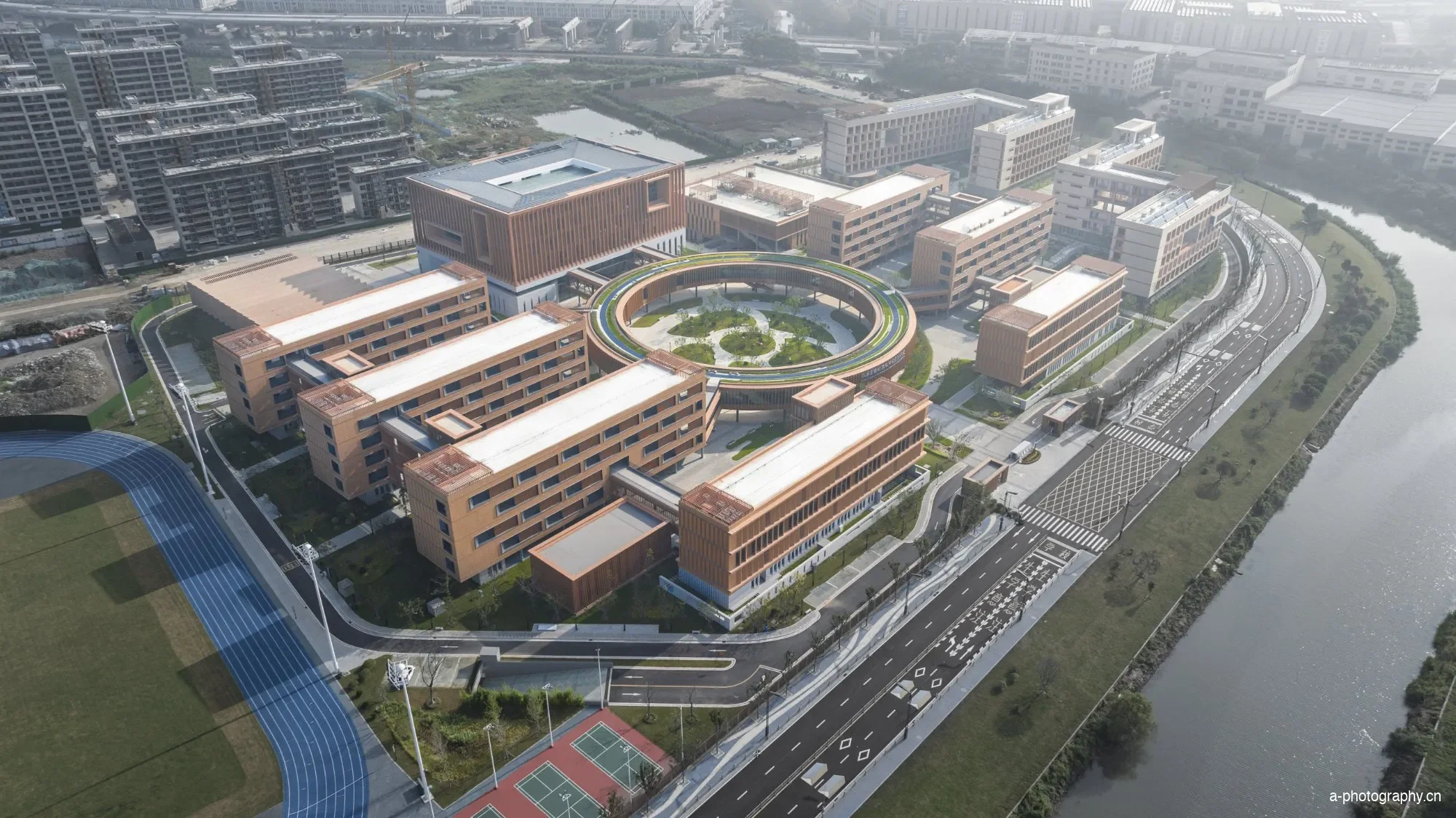梅村高级中学空港校区 影像 13