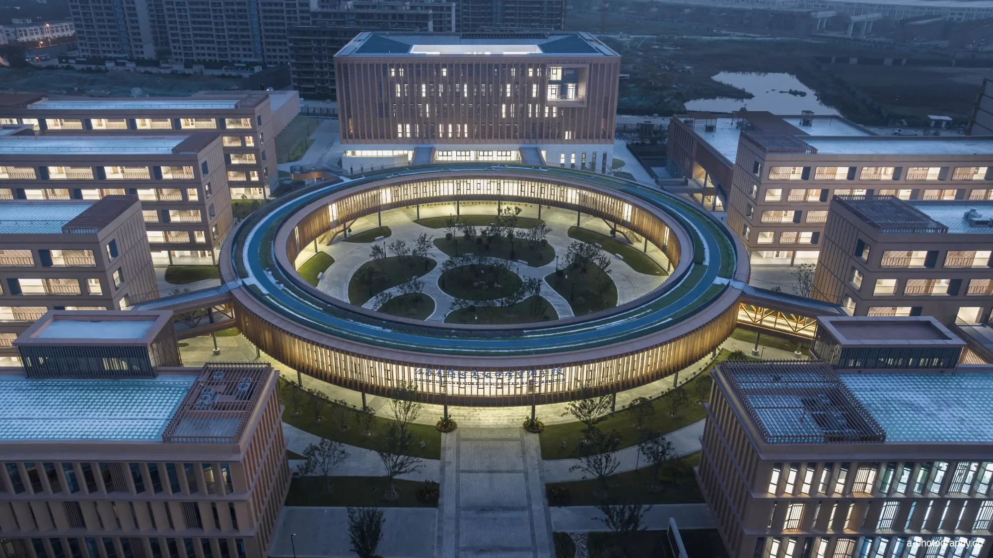 梅村高级中学空港校区 影像 15